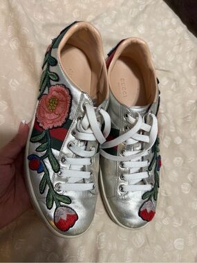 Gucci Silver Floral Embroidered Leather Sneakers - Women size 7.5